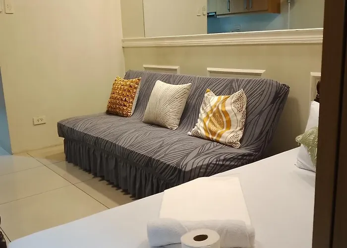 232d Pool View With Big Balcony * マニラ市